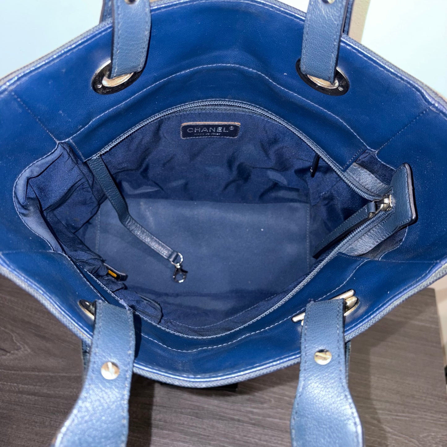 8894 CHANEL Quilted Navy Biarritz Tote