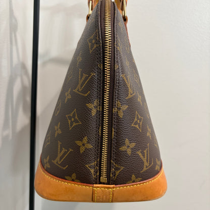 #9116 LOUIS VUITTON Alma PM
