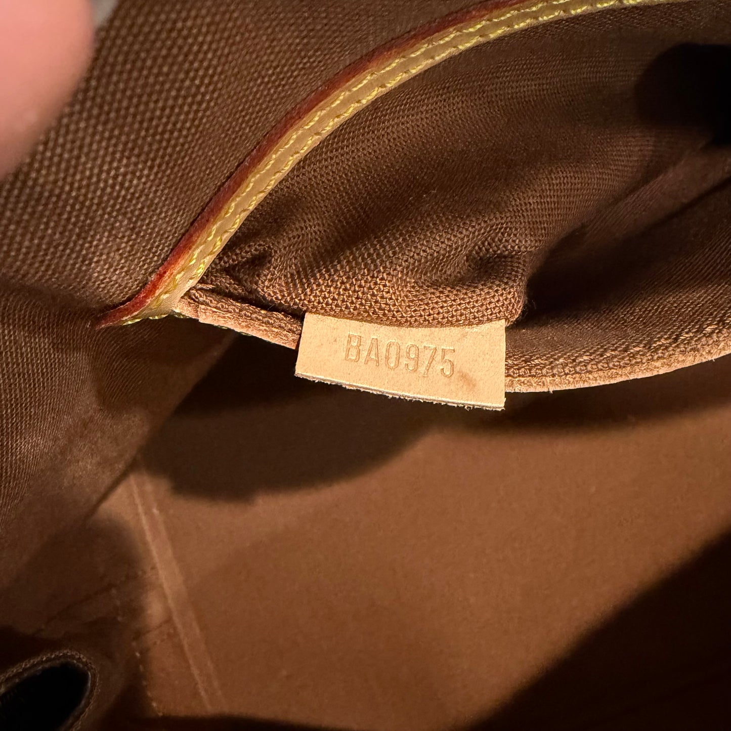 #8217 LOUIS VUITTON Alma PM