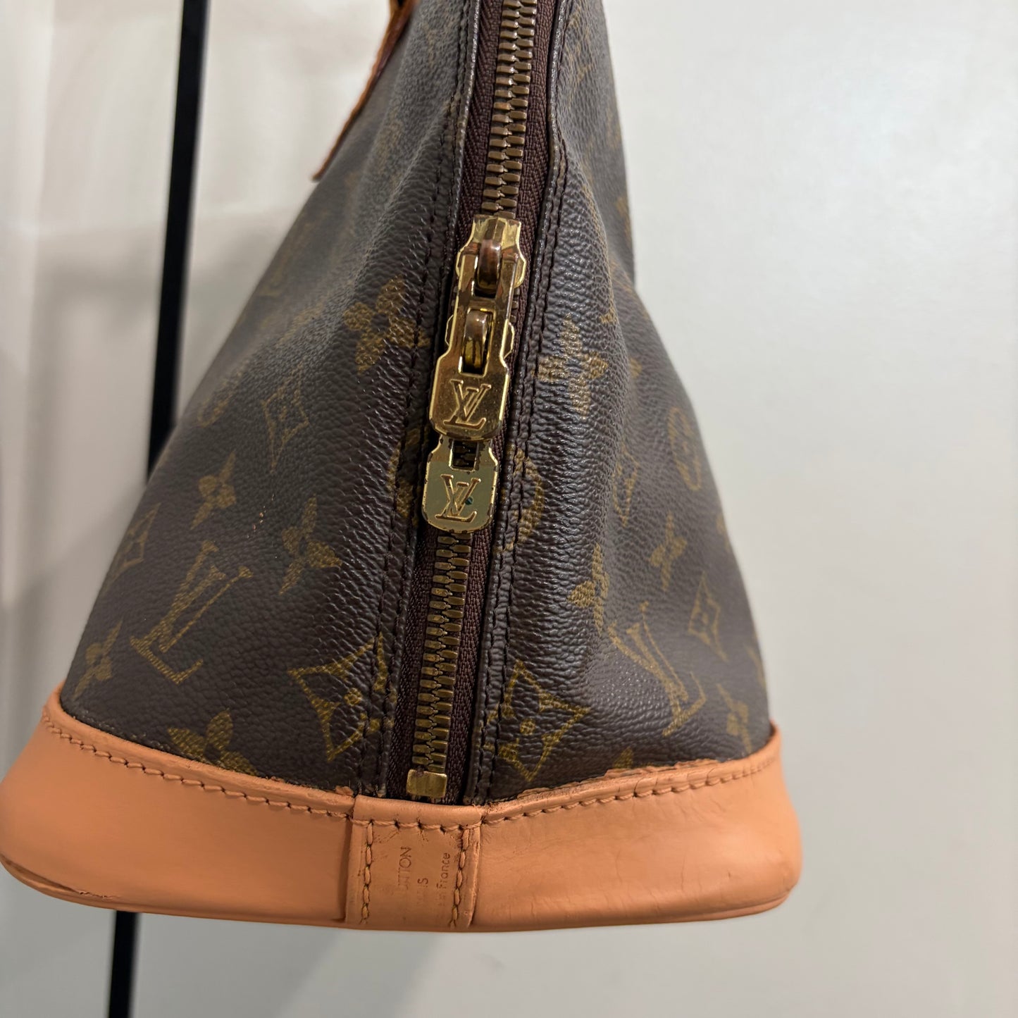 #1200 LOUIS VUITTON Monogram Alma