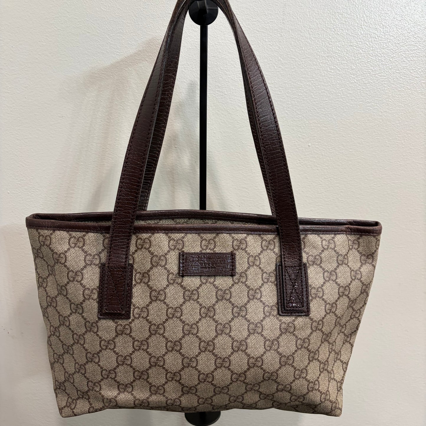 8915 GUCCI GG Tote