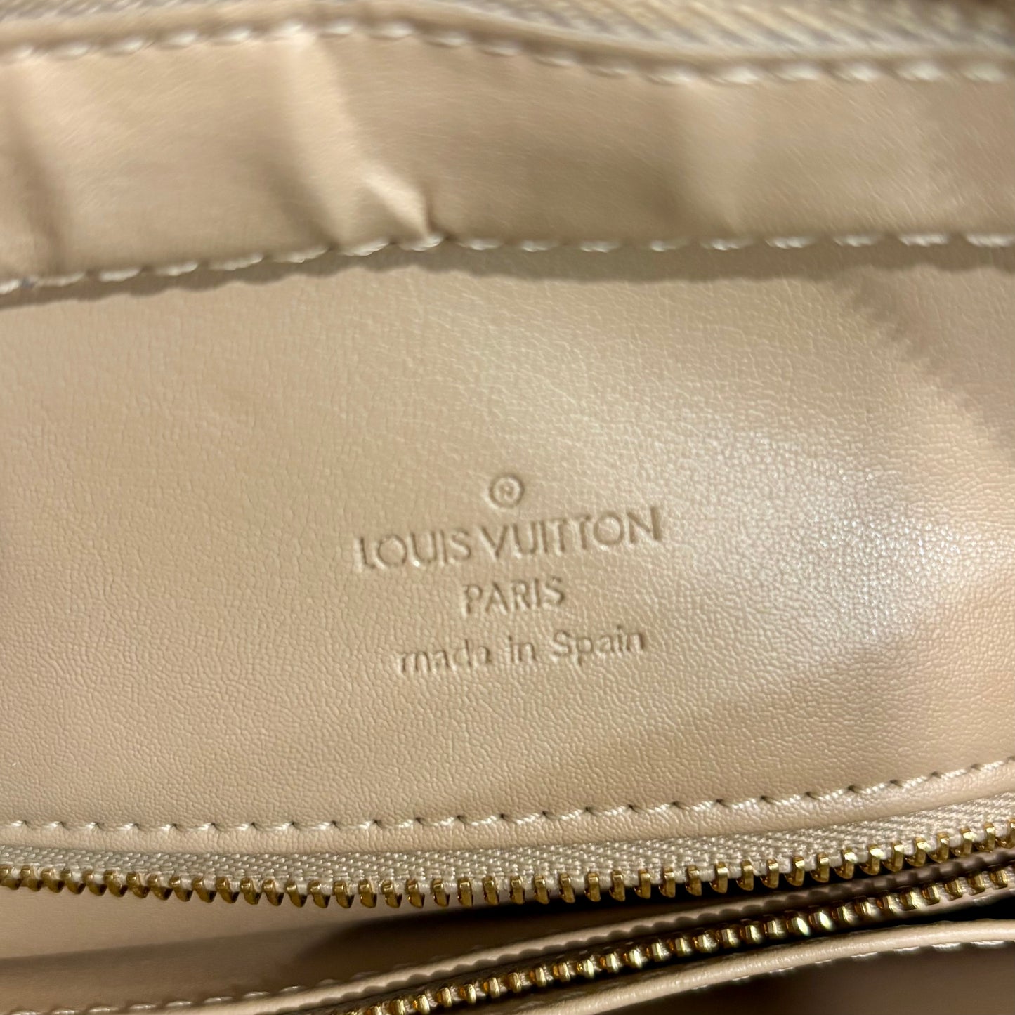 1120 LOUIS VUITTON Yellow Vernis Houston Tote