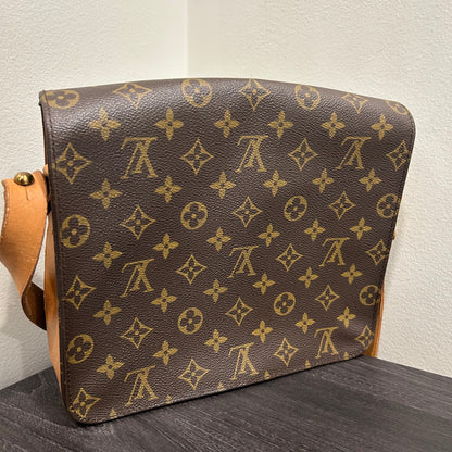 #511 LOUIS VUITTON Cartouchiere GM