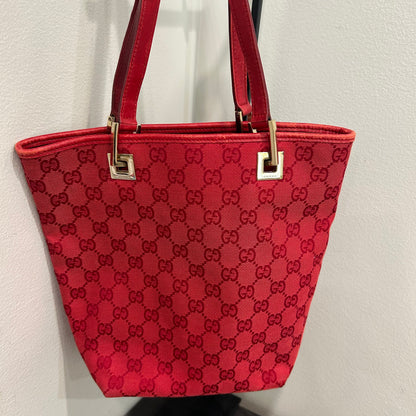 1056 GUCCI Canvas Bucket Tote