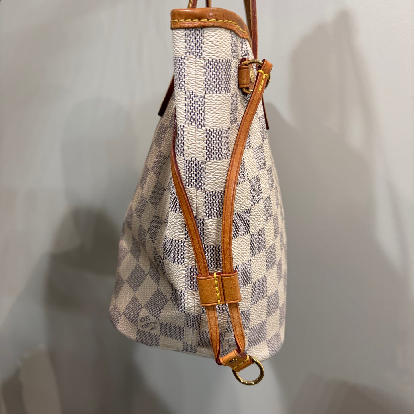 #8239 LOUIS VUITTON Damier Azur Neverfull PM