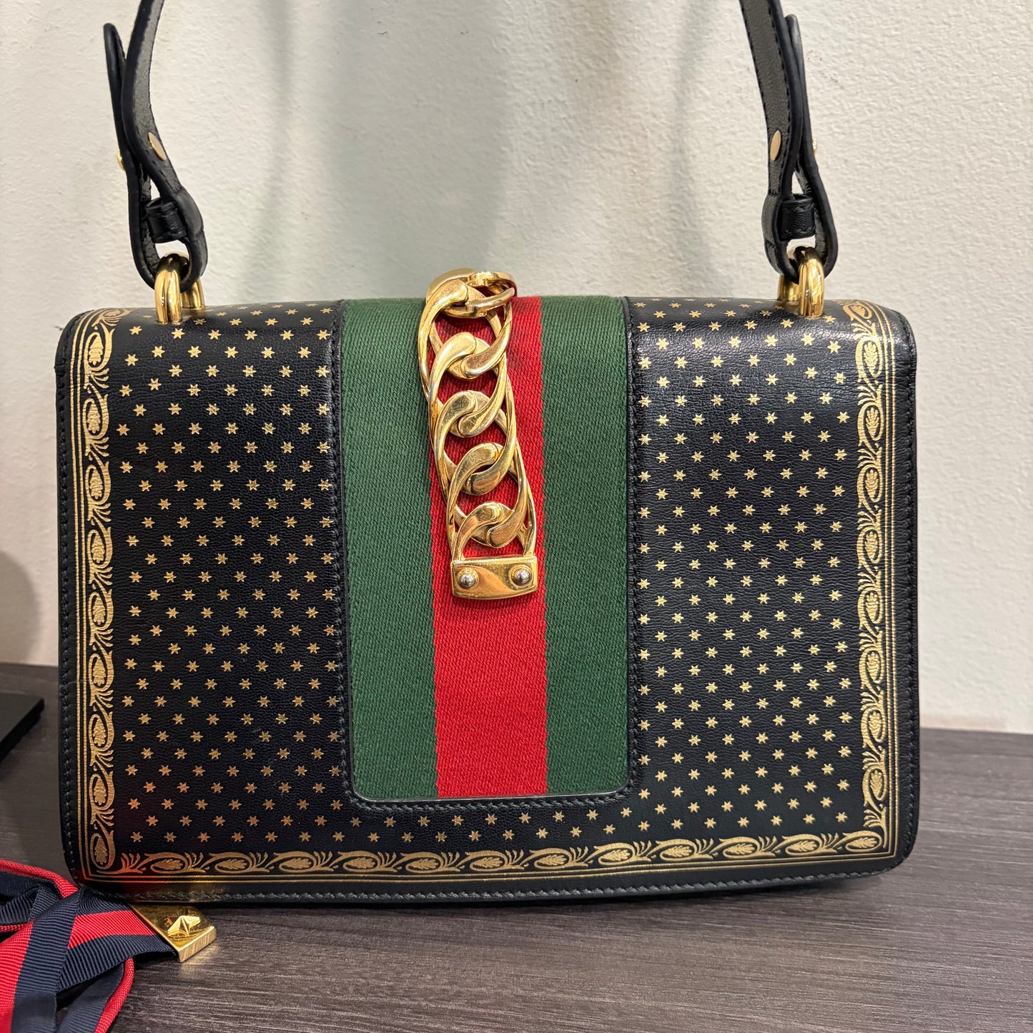8892 GUCCI Black Printed Sylvie
