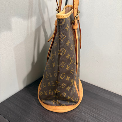 #8240 LOUIS VUITTON Monogram Bucket GM