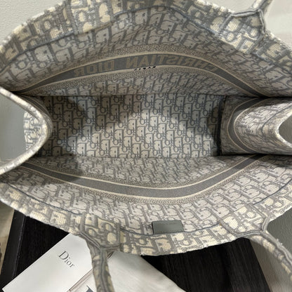 CLEARANCE #110 CHRISTIAN DIOR Large Book Tote w/ Dust Bag