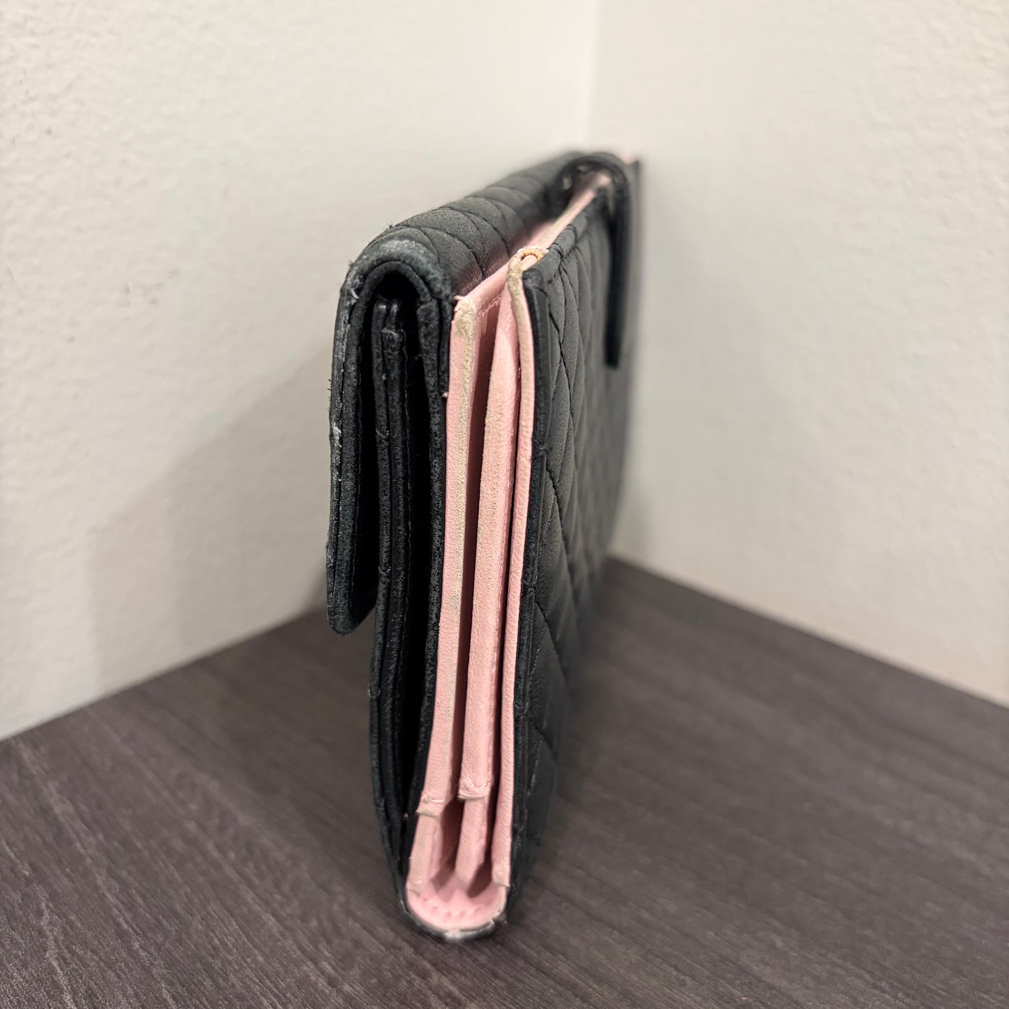 #3229 CHANEL Black Micro Quilt Wallet