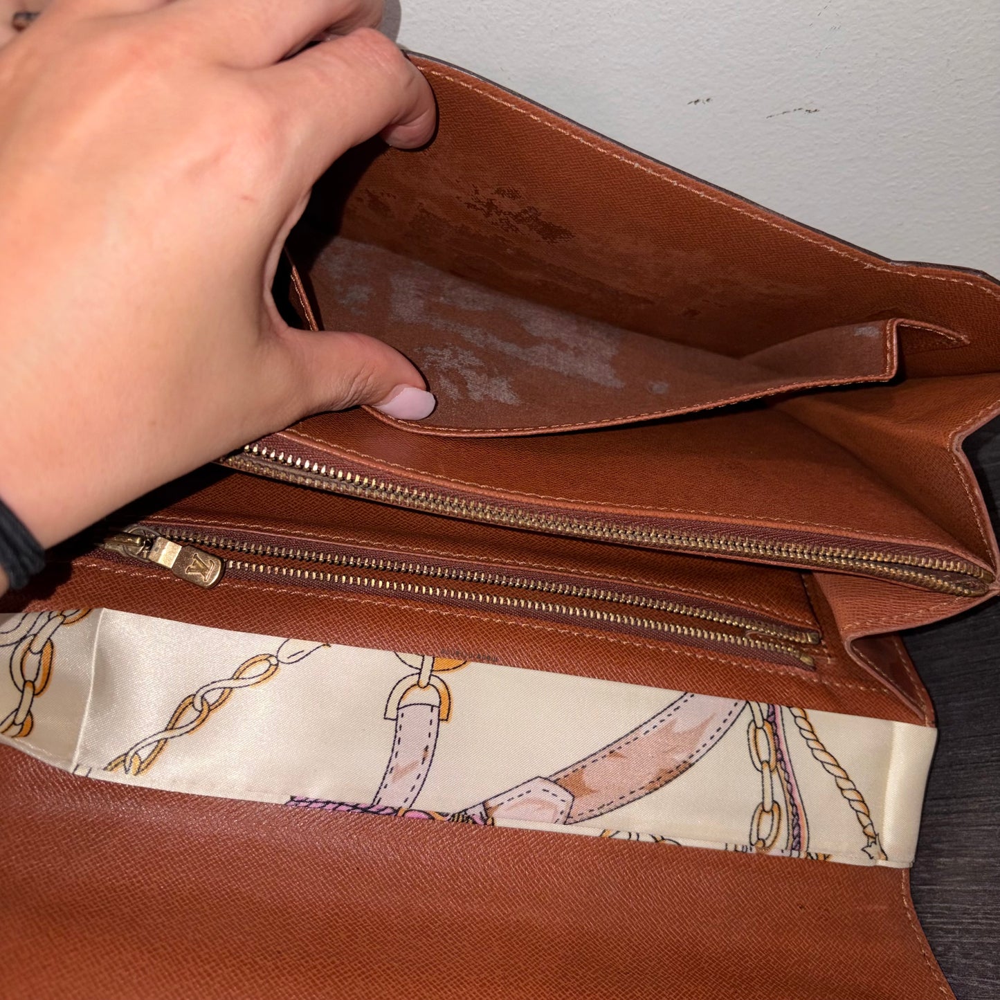 #1101-15 LOUIS VUITTON Monogram Monceau 27 with Removable Chain