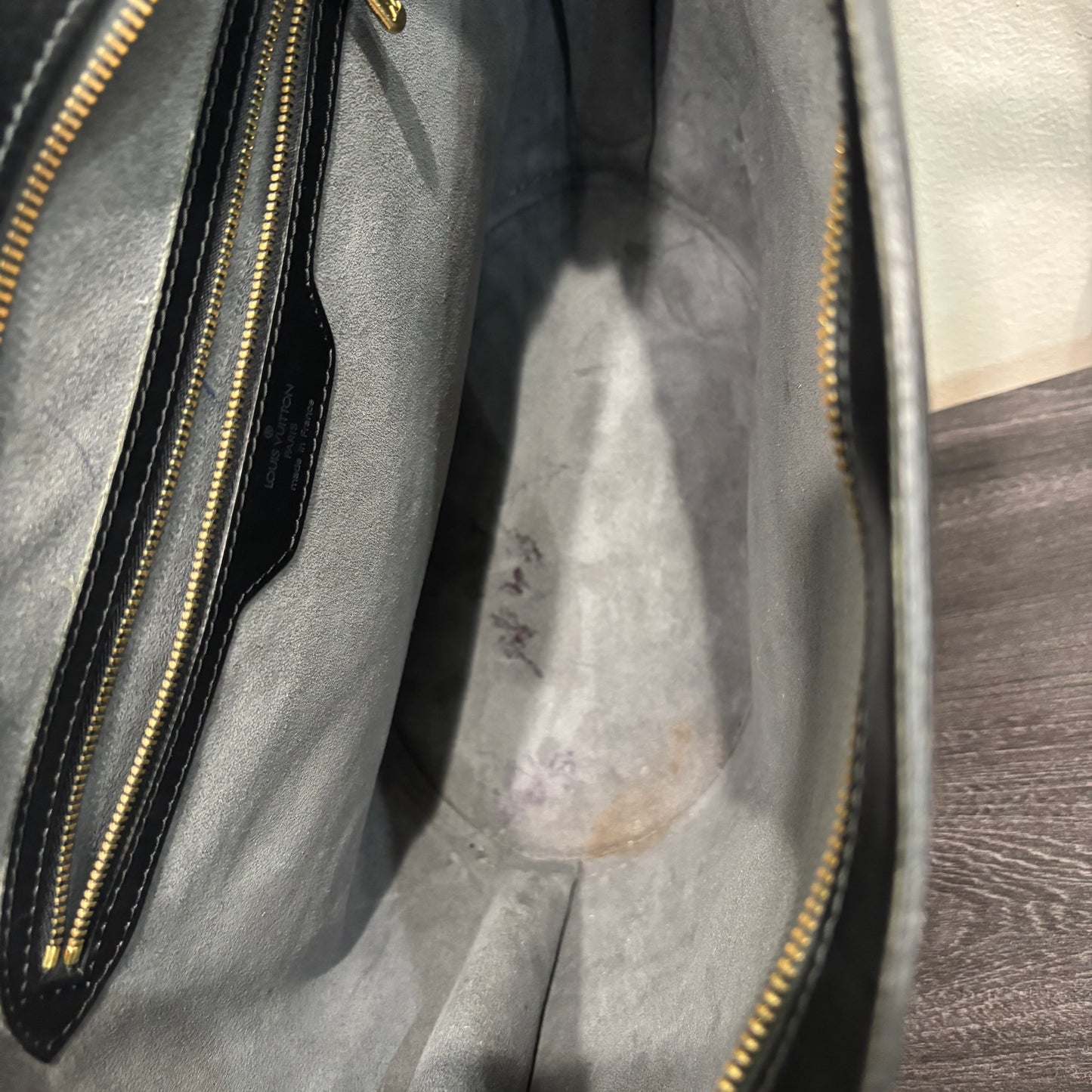 1119 LOUIS VUITTON Saint Jacques GM