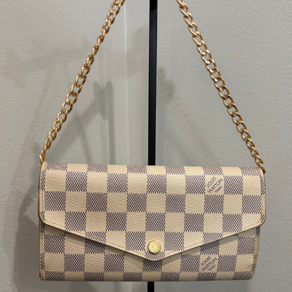 BF-02 LOUIS VUITTON Damier Azur Wallet