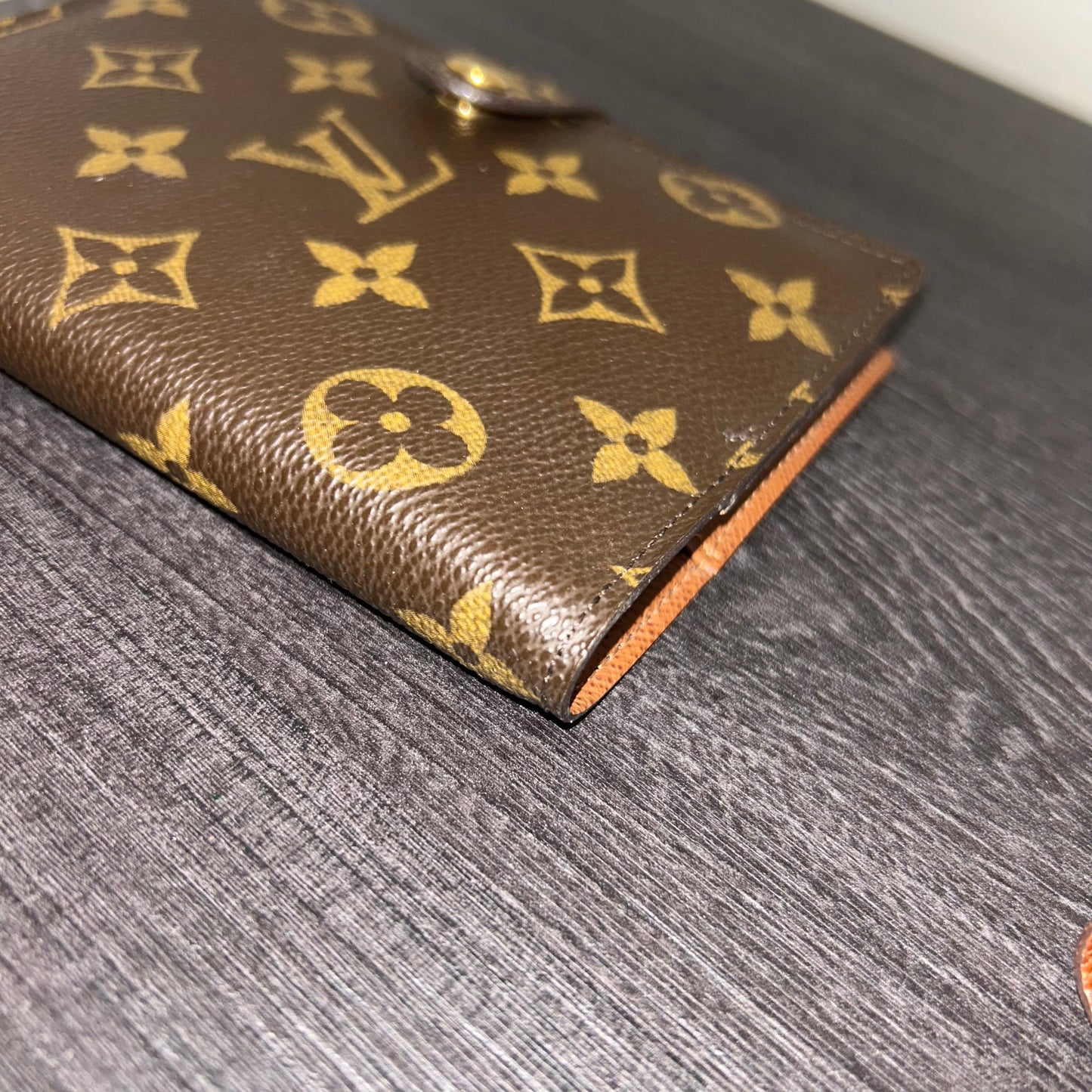 1002 LOUIS VUITTON Agenda PM MSRP $505 (TOP PICK!)