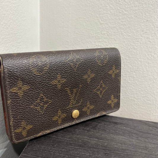 #105 LOUIS VUITTON Wallet