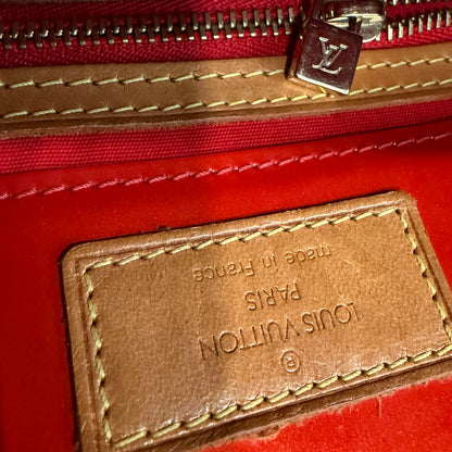 #9104 LOUIS VUITTON Red Vernis Reade PM