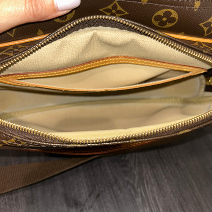 #414 LOUIS VUITTON Reporter PM