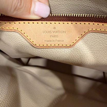 #1108 LOUIS VUITTON Monogram Bucket GM