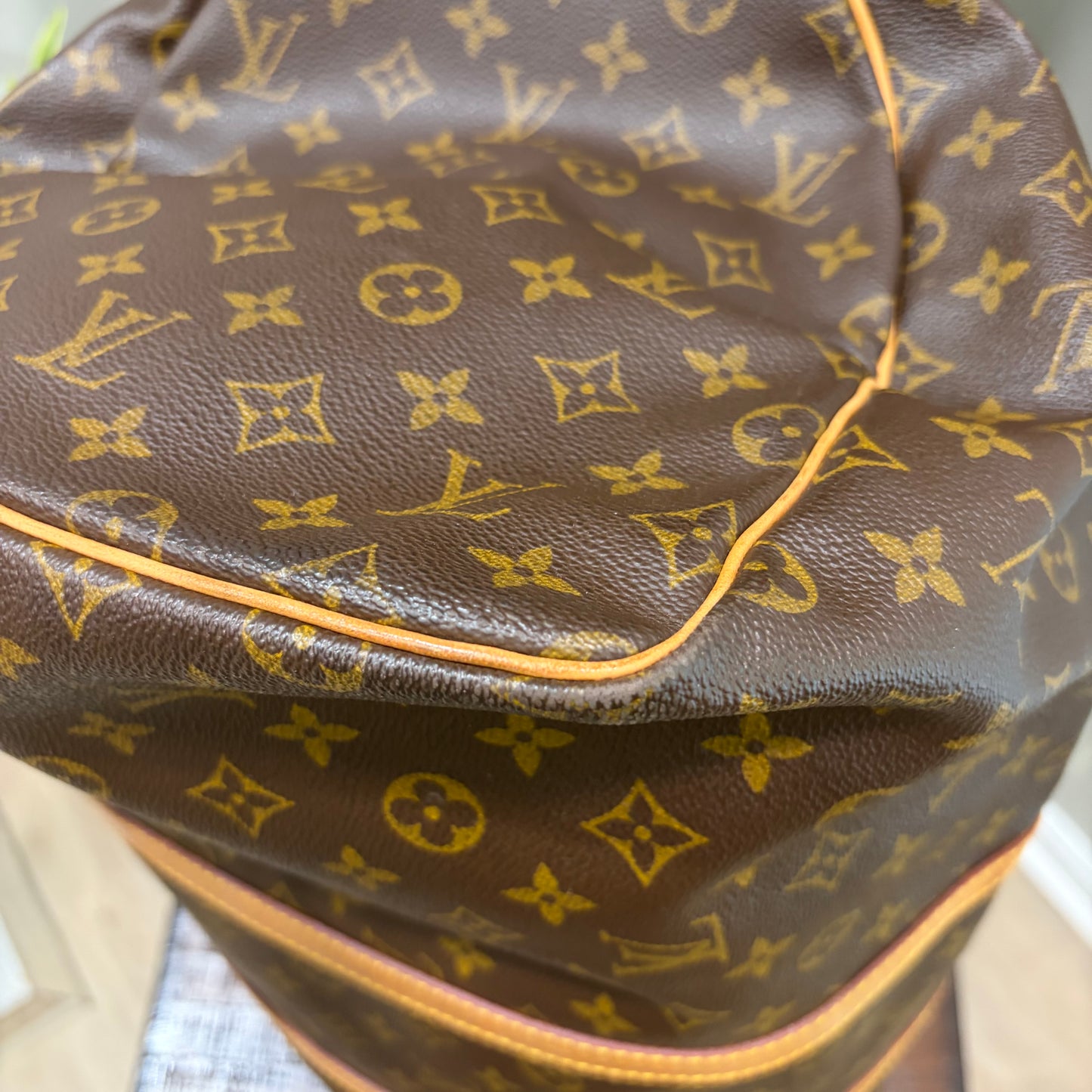#1113 LOUIS VUITTON Monogram Keepall 55 Duffle