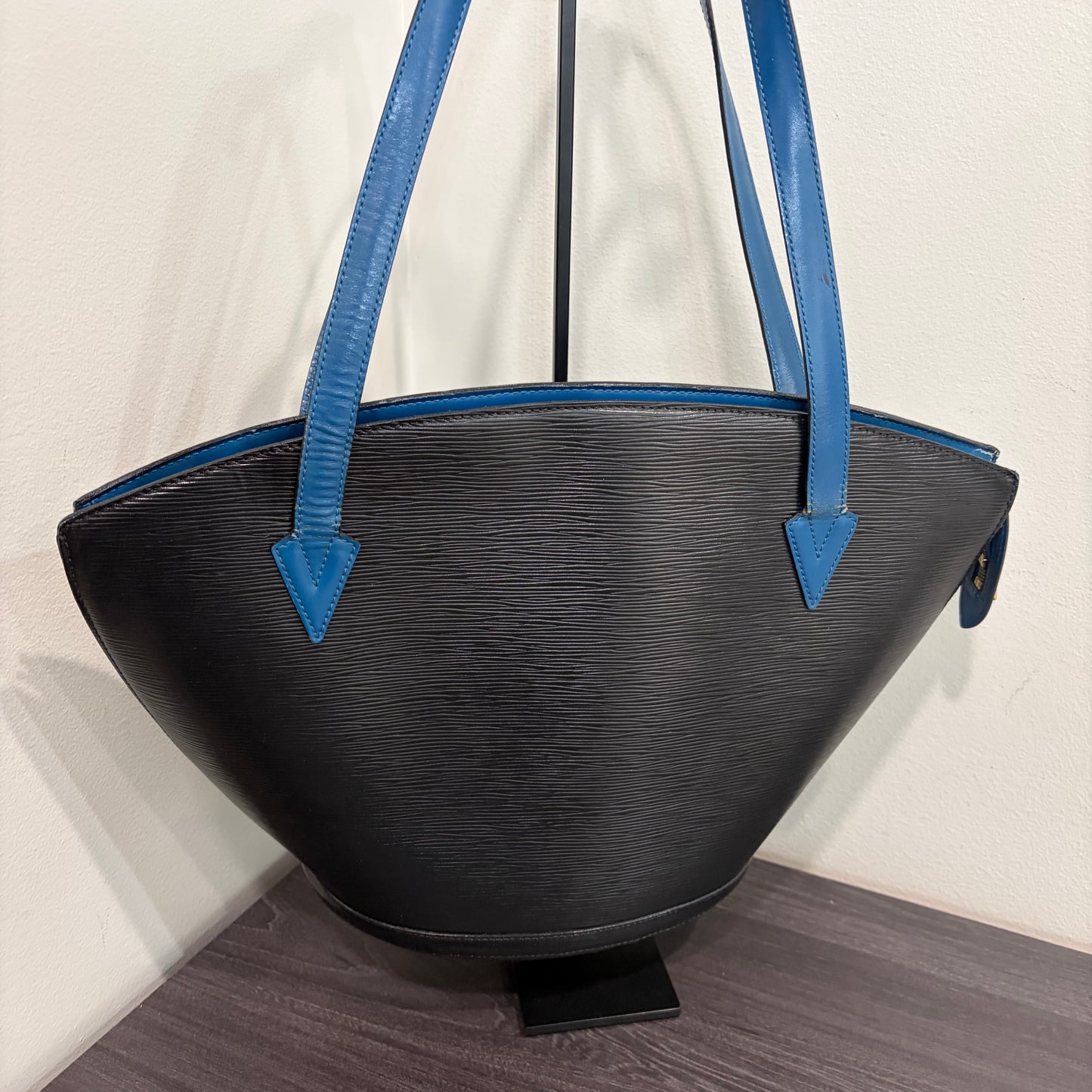 LOUIS VUITTON Saint Jacques GM