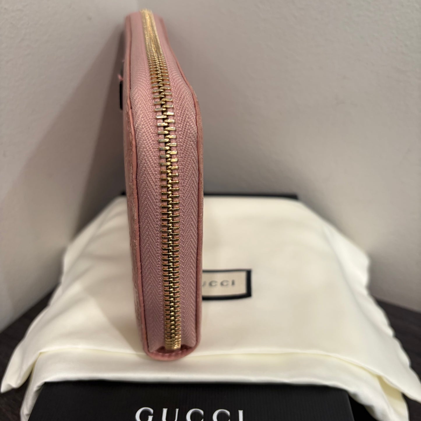 #1101-18 GUCCI Pink Guccissima Zip Wallet