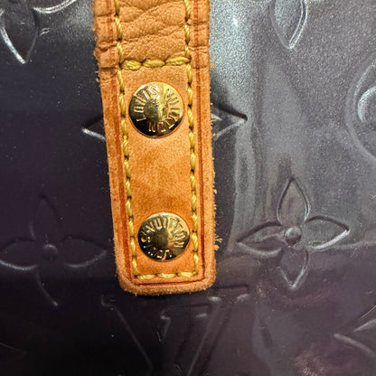 #8251 LOUIS VUITTON Purple Vernis Reade PM