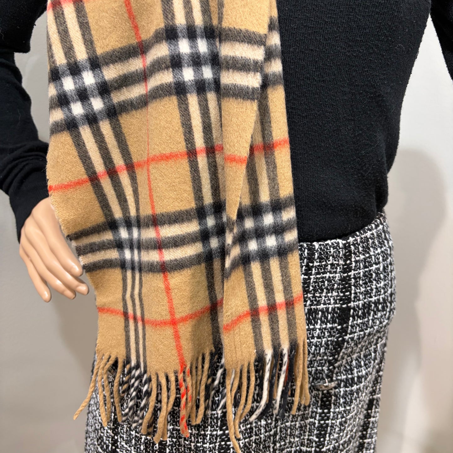 #8222 Vintage BURBERRYS Archive Beige 100% Cashmere Scarf Stole