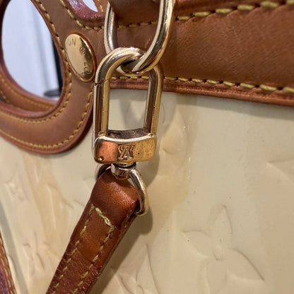 #8266 LOUIS VUITTON Roxbury