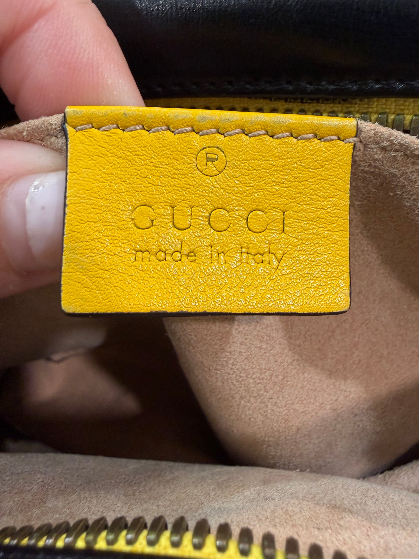 #1182 GUCCI GG Marmont Black Leather Matelassé Chevron Crossbody Bag