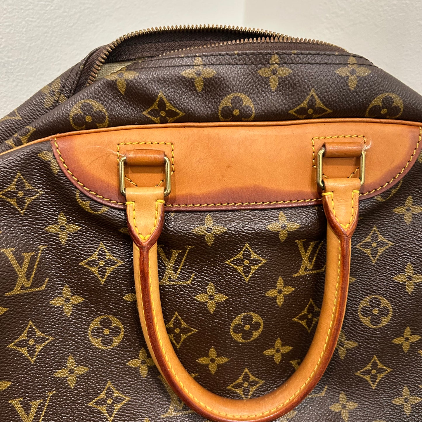 #727 LOUIS VUITTON Monogram Deauville