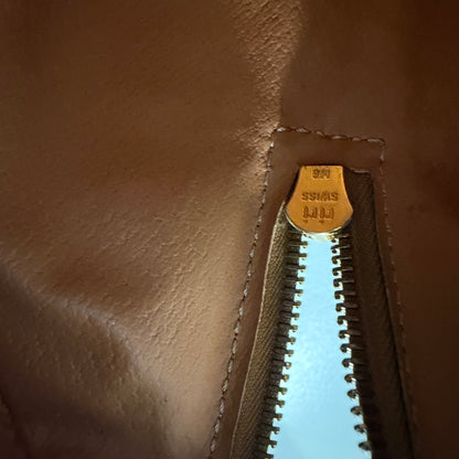 8806 CELINE Macadam Boston 35