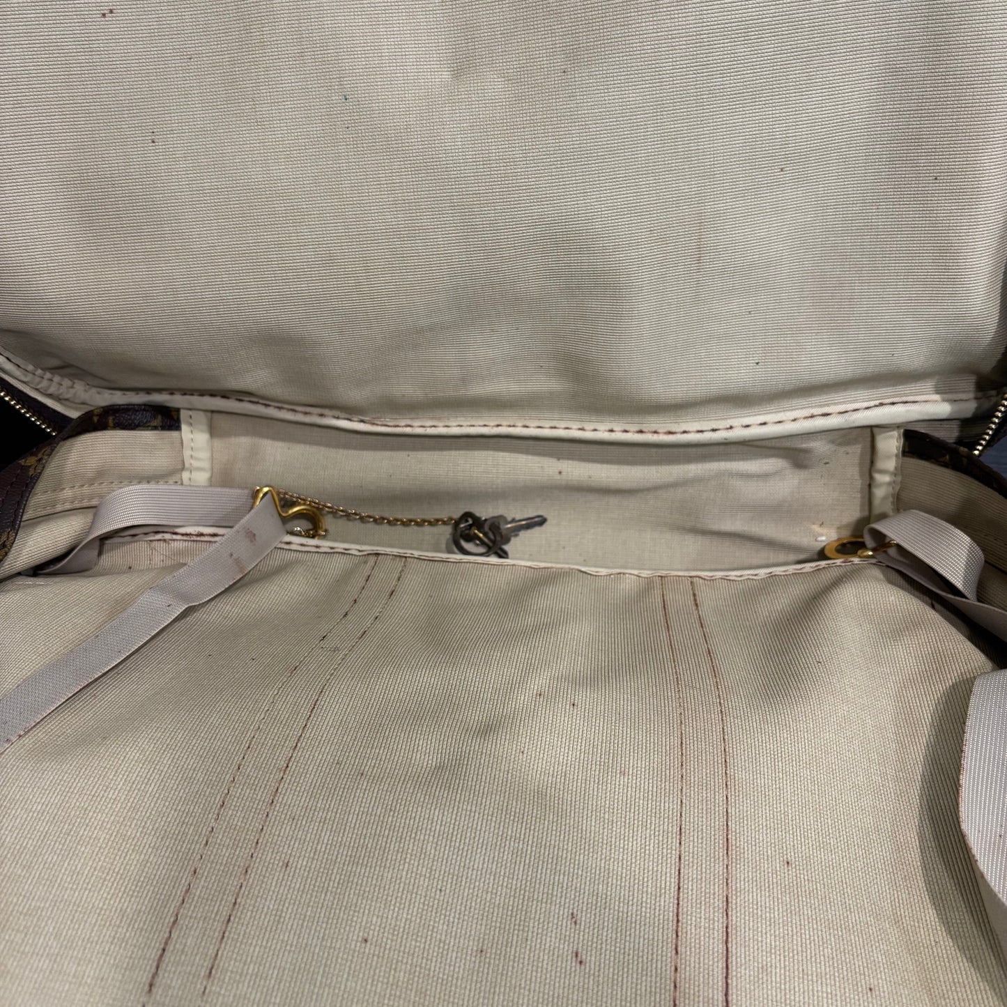 8897 LOUIS VUITTON Monogram Sirius 45