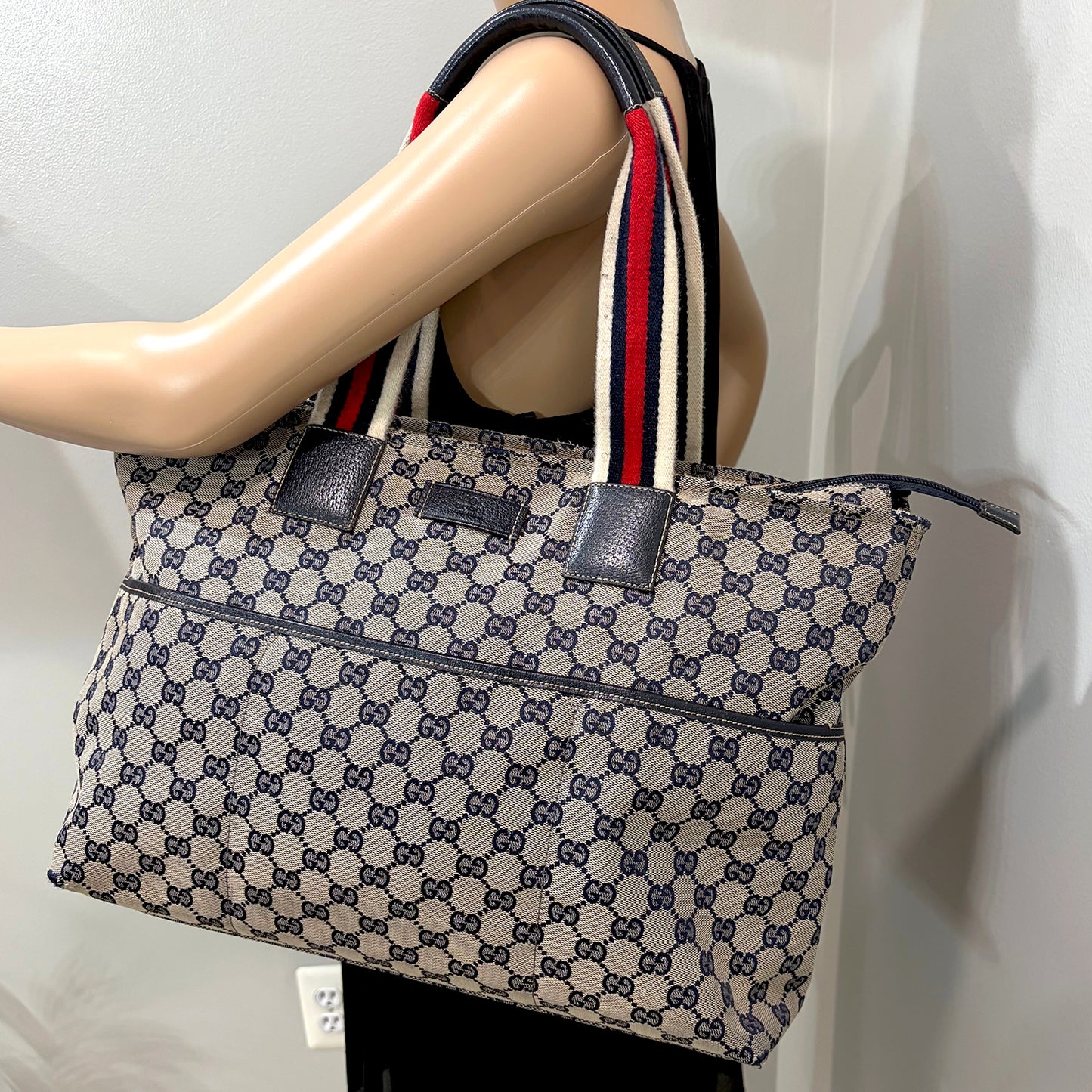 #3204 GUCCI Navy Canvas Large Tote