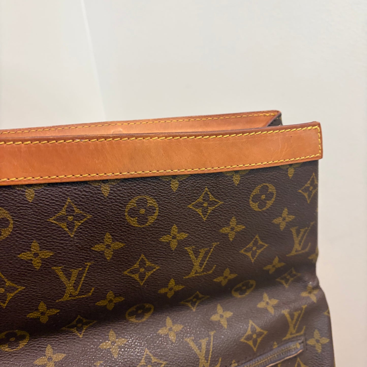#8006 LOUIS VUITTON Monogram Vintage Pochette Pliante (RARE!)