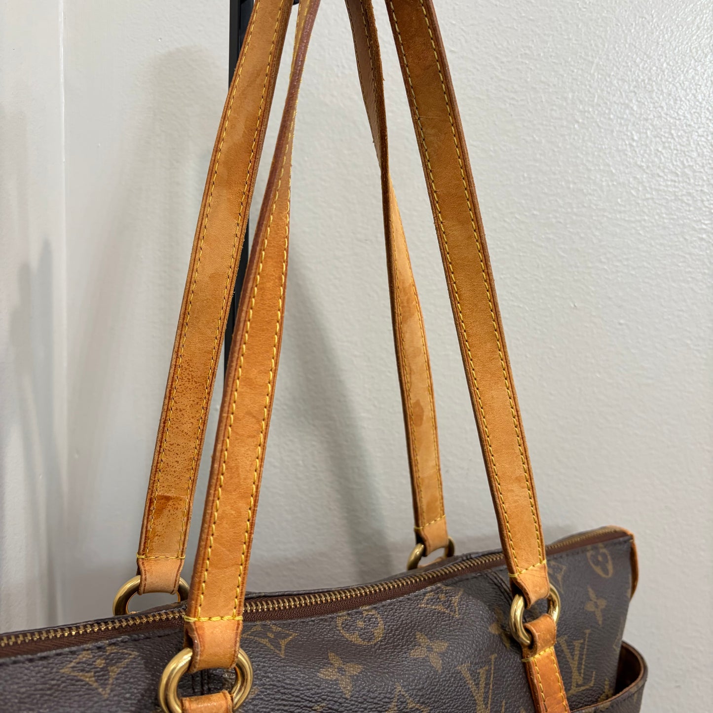 #3202 LOUIS VUITTON Monogram Totally PM