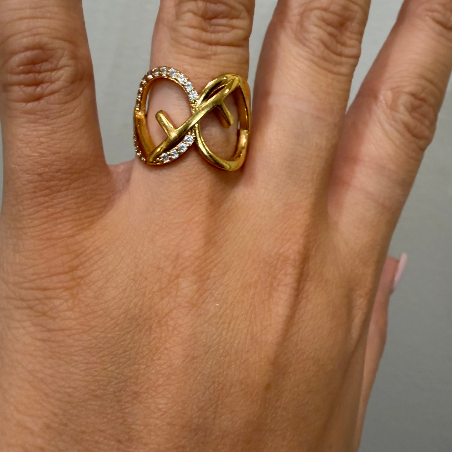 #1121 FENDI Gold-plated F is Fendi Ring Size 7