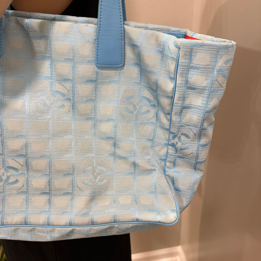 #106 CHANEL Blue Tote