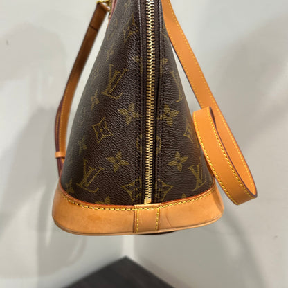 #202 LOUIS VUITTON Alma PM