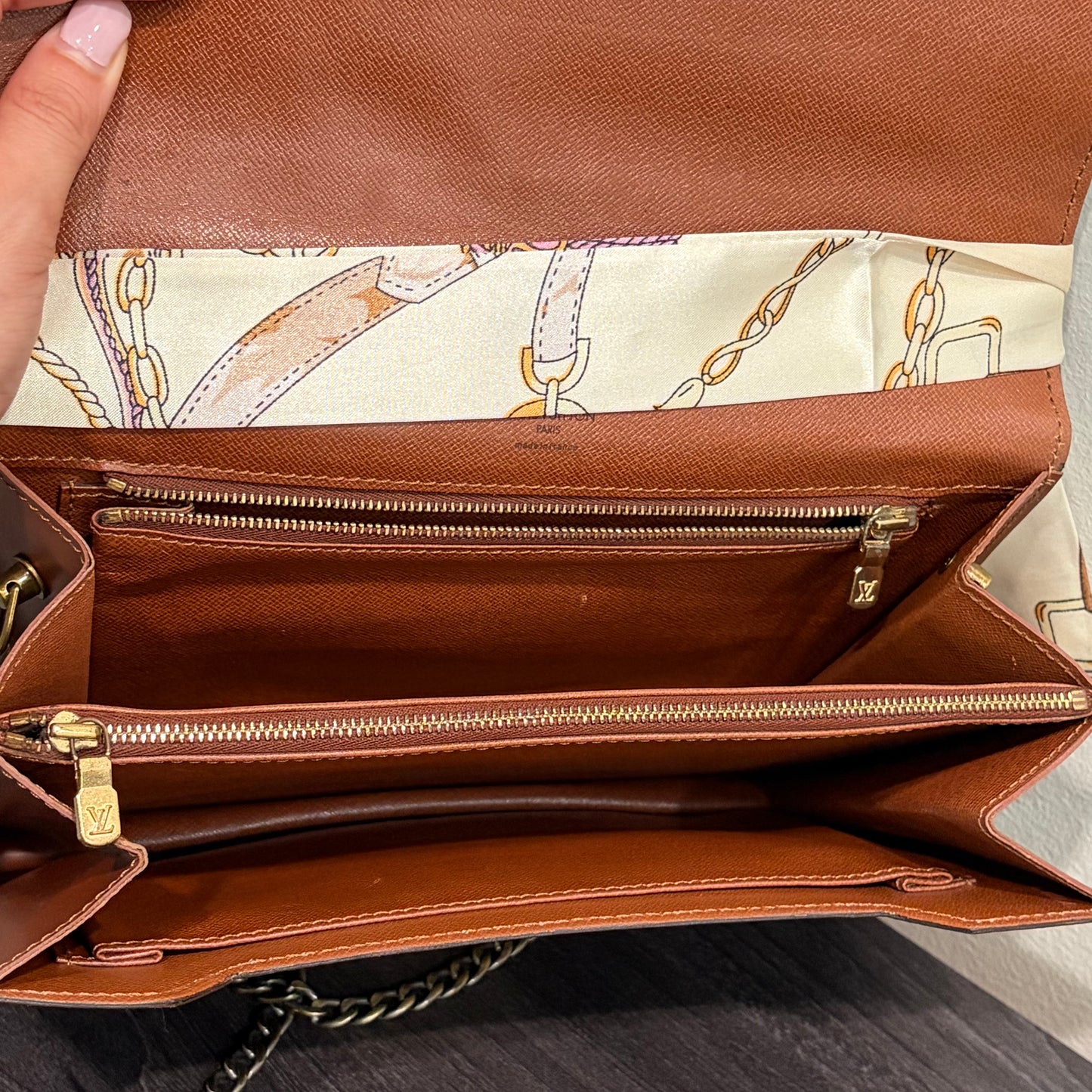 #1101-15 LOUIS VUITTON Monogram Monceau 27 with Removable Chain