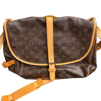 #8213 LOUIS VUITTON Monogram Saumur 35 Crossbody