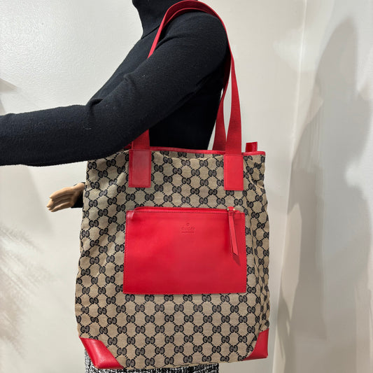1103 GUCCI Tote
