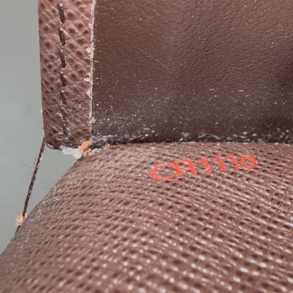 8855 LOUIS VUITTON Damier Ebene Sarah Wallet