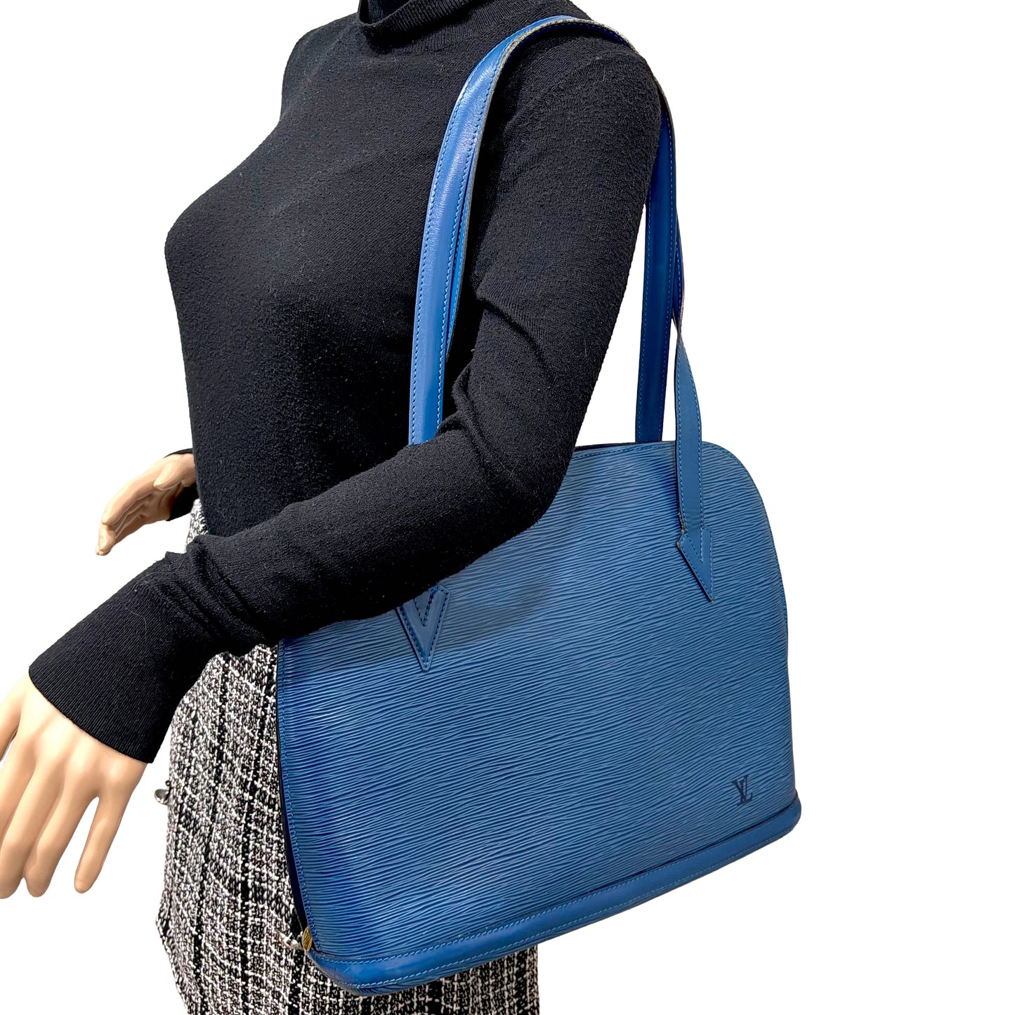 #8276 LOUIS VUITTON Blue Epi Lussac GM