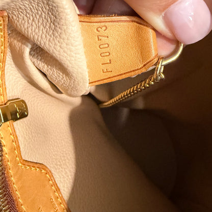 #1710 LOUIS VUITTON Monogram Bucket PM