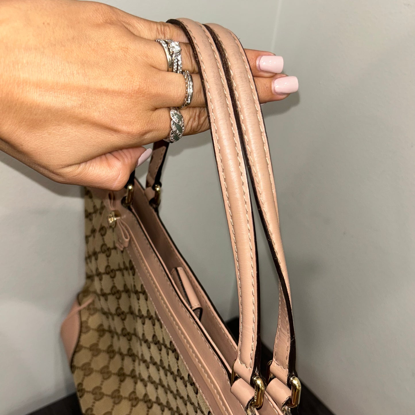 #275 GUCCI Tote