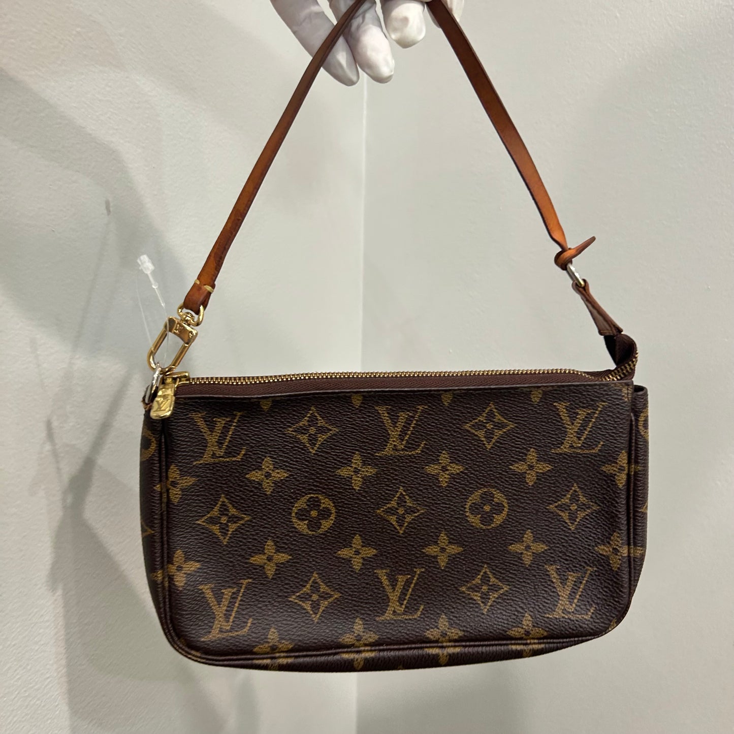 #306 LOUIS VUITTON Pochette