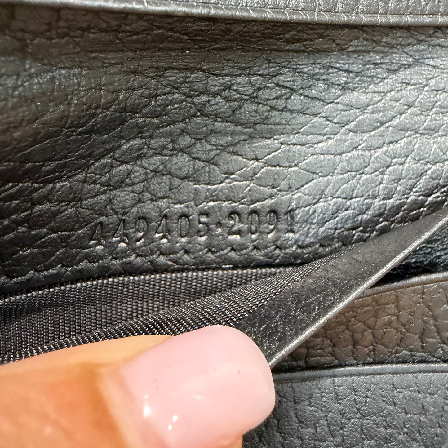 #3228 GUCCI Black Wallet