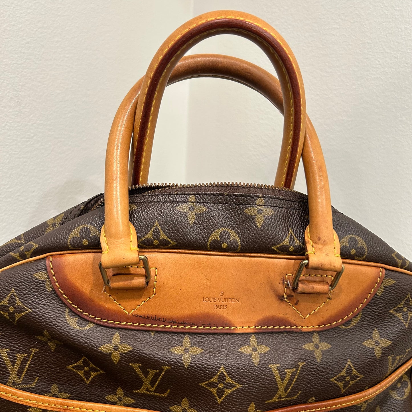 #727 LOUIS VUITTON Monogram Deauville