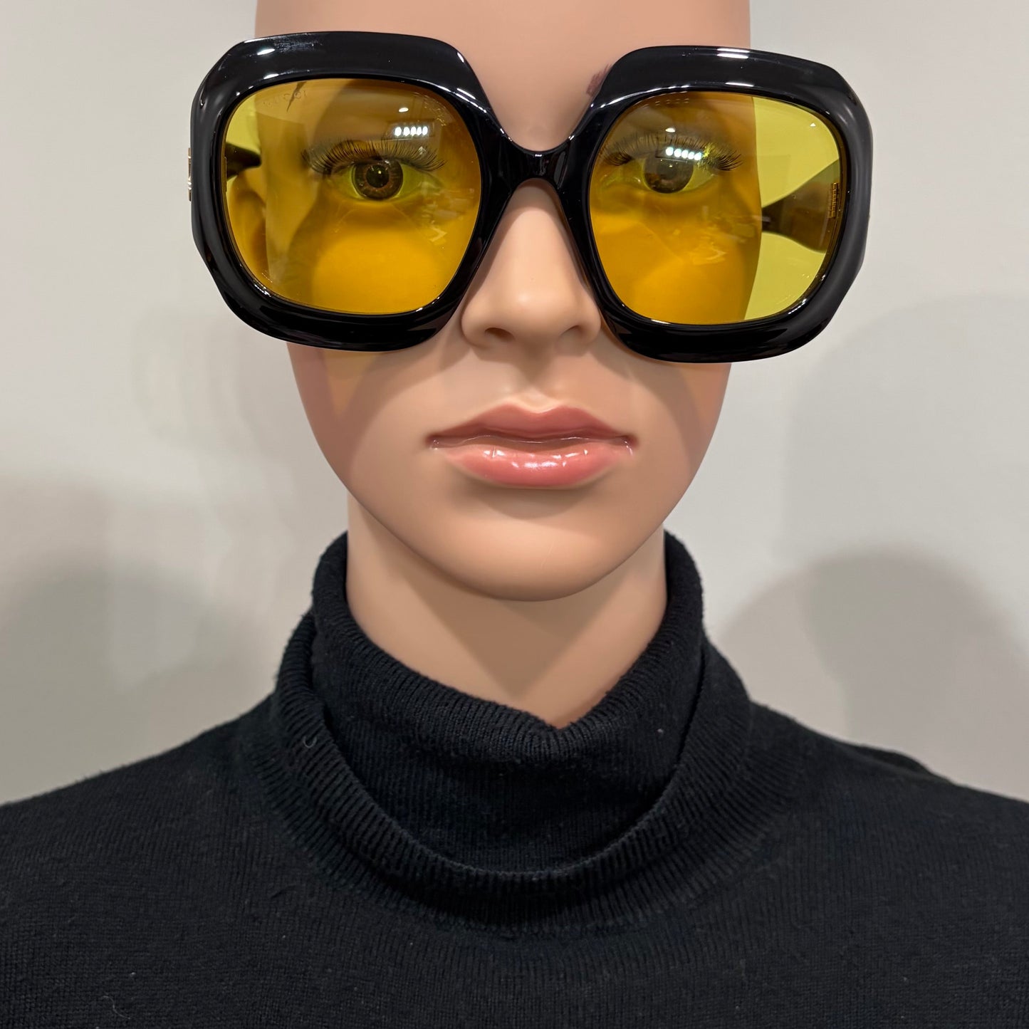 8829 GUCCI Black Oversized Sunglasses
