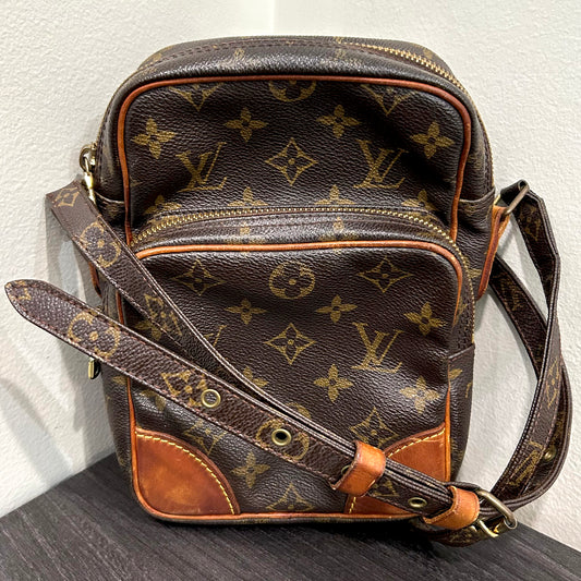 #729 LOUIS VUITTON Monogram Amazone