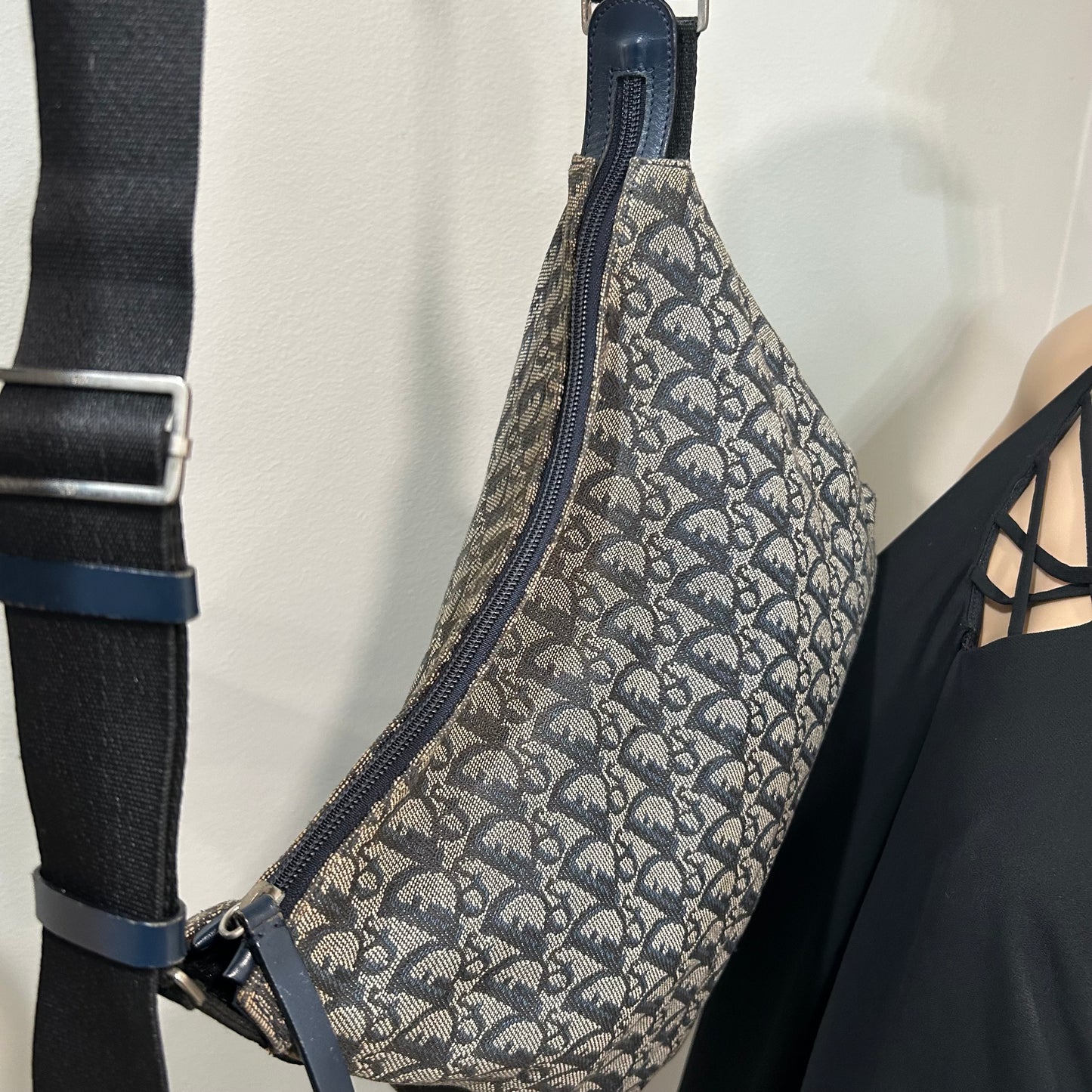 4004 CHRISTIAN DIOR Crossbody